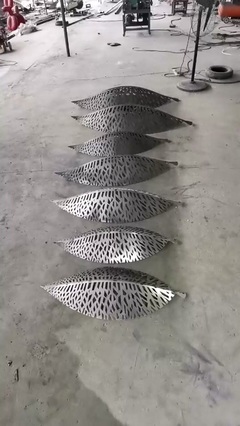大型公園雕塑工廠,擁有專業(yè)的設(shè)計(jì)團(tuán)隊(duì),保障產(chǎn)品質(zhì)量;可定制公園雕塑、園林雕塑、人物雕塑、不銹鋼雕塑等